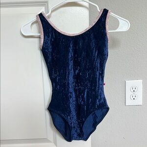 Yumiko Leotard - Anna